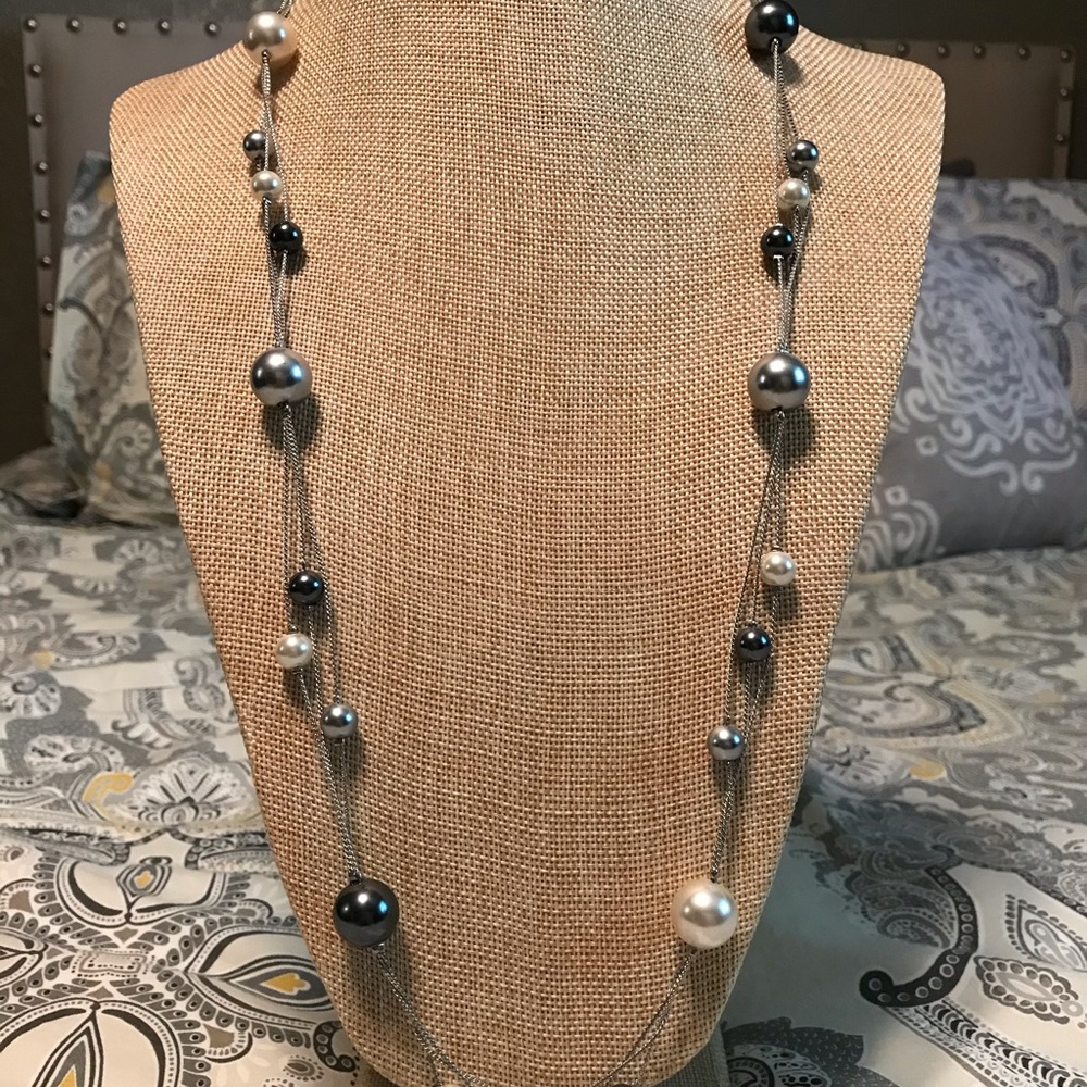 Premier Jewelry silver tone necklace.